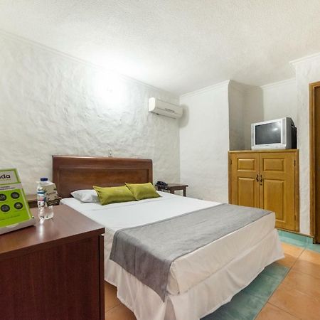 Hotel Ayenda 1223 Porton De La 10 à Medellín Extérieur photo