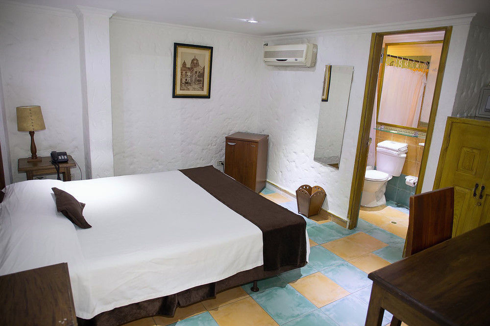 Hotel Ayenda 1223 Porton De La 10 à Medellín Extérieur photo