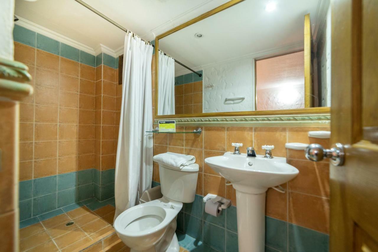 Hotel Ayenda 1223 Porton De La 10 à Medellín Extérieur photo